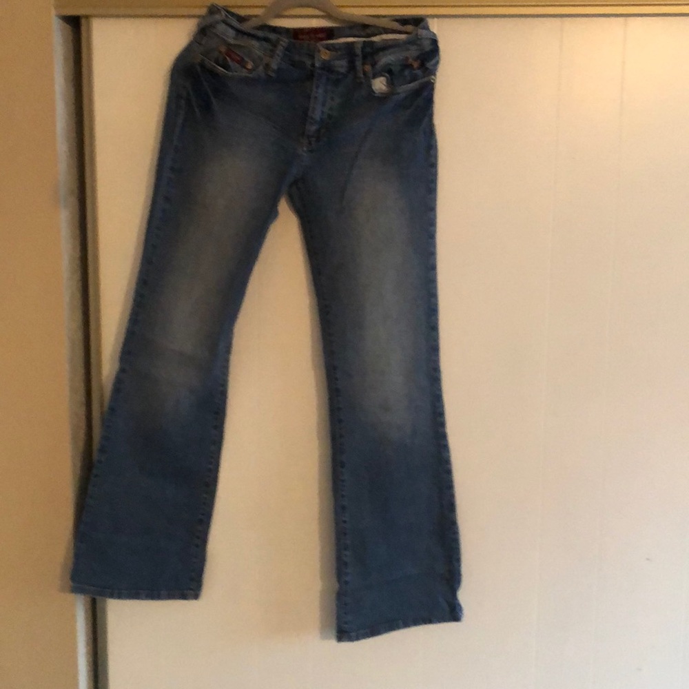 Women’s jeans